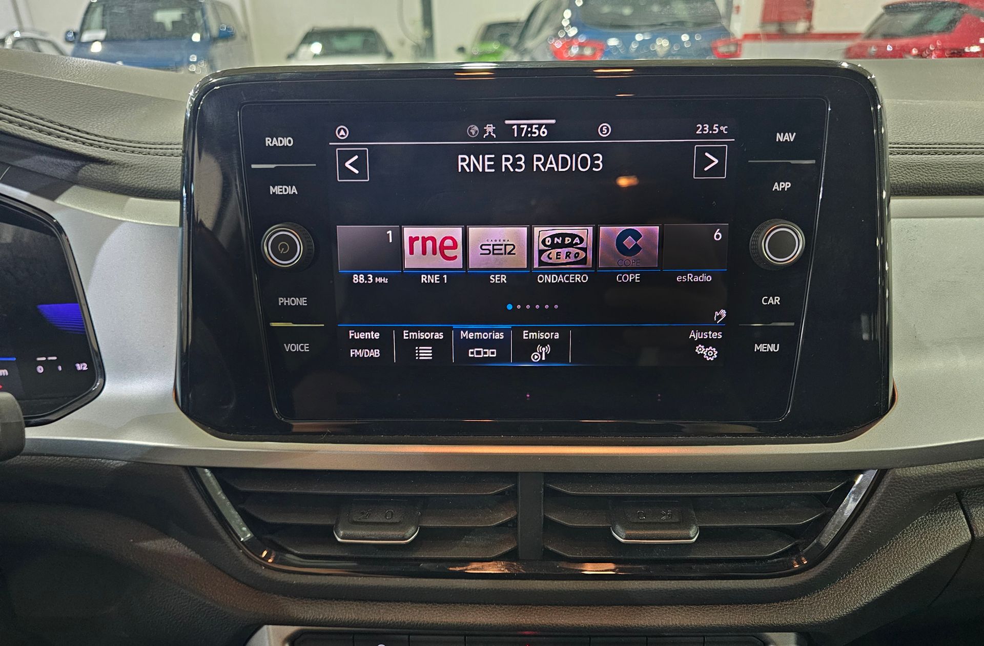 Volkswagen T-Roc Life 2.0 TDI DSG - foto 40