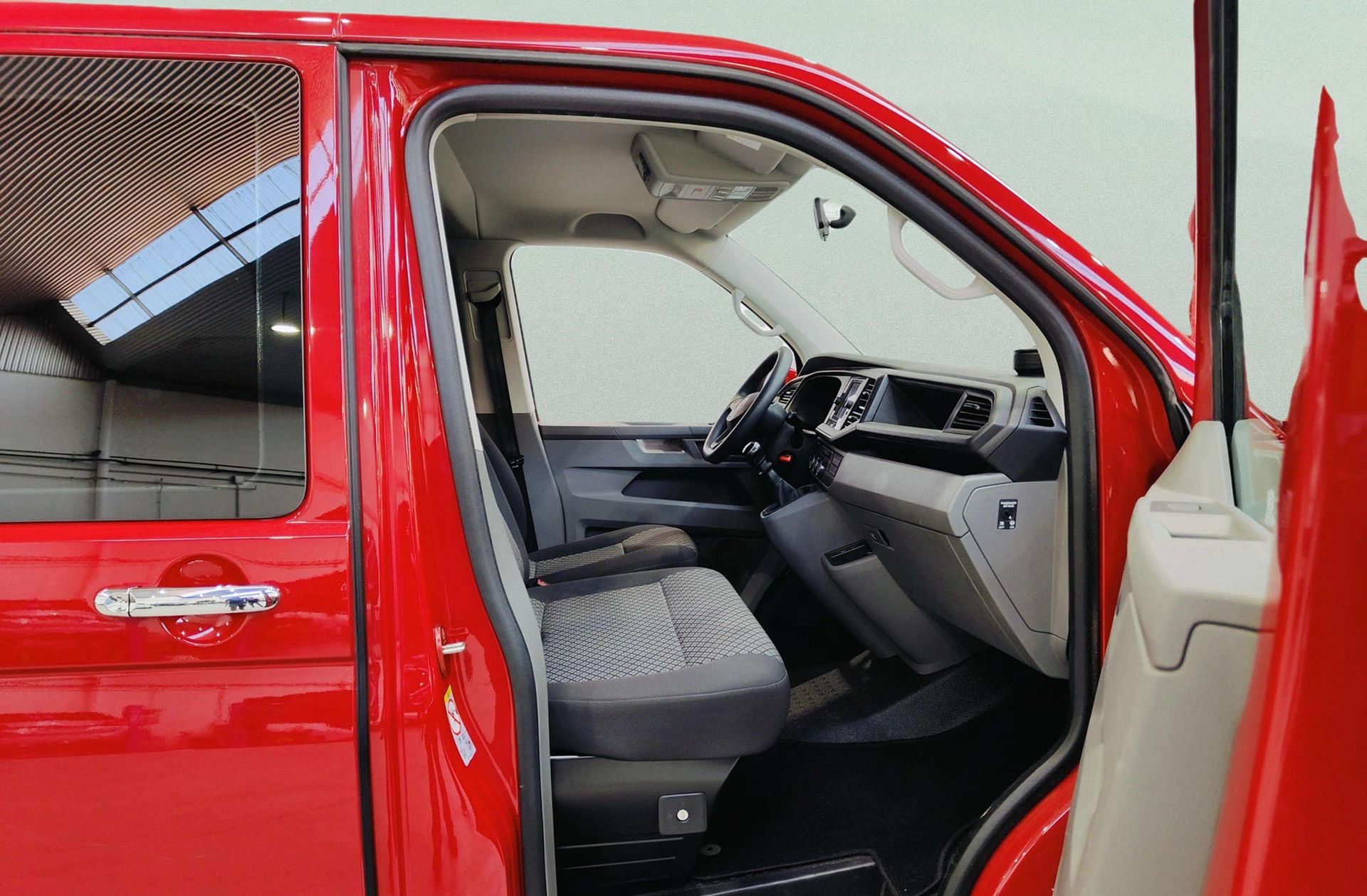 Volkswagen Caravelle Origin Batalla Corta 2.0 TDI BMT 9 plazas - foto 16