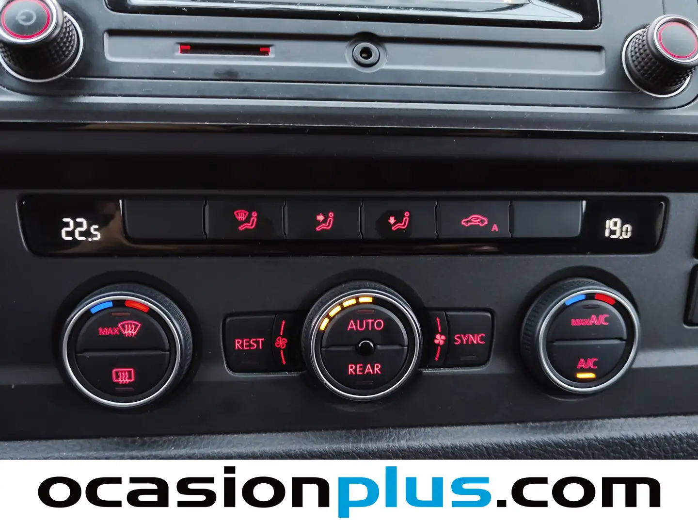 Foto Volkswagen Caravelle Volkswagen Caravelle Trendline Batalla Corta 2.0 TDI BMT (150 CV) 8 Plazas