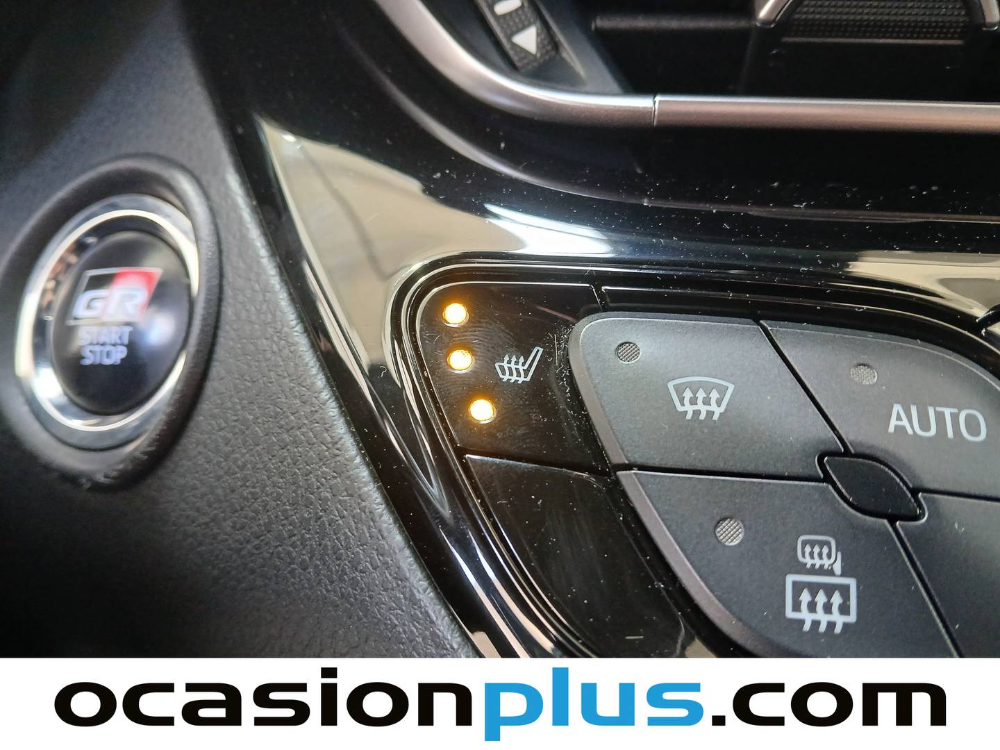 Extras y acabados del Toyota C-HR Toyota C-HR 180H GR Sport (184 CV)