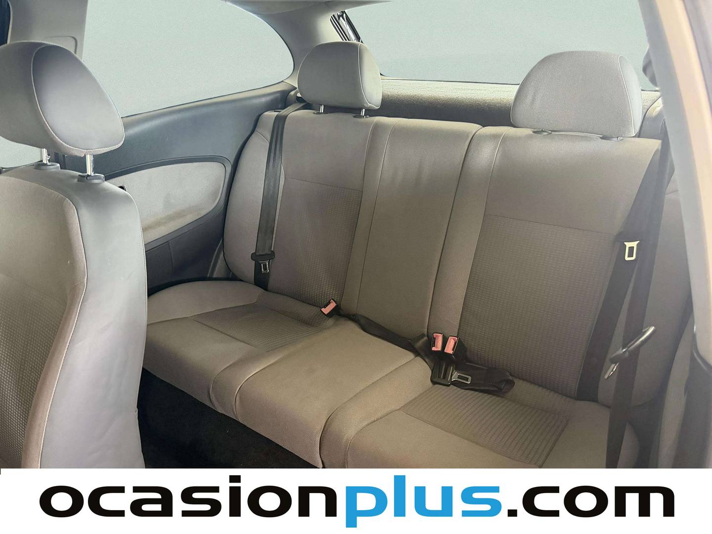 Foto asientos traseros Seat Ibiza Seat Ibiza 1.4 16v Stella (75 CV)