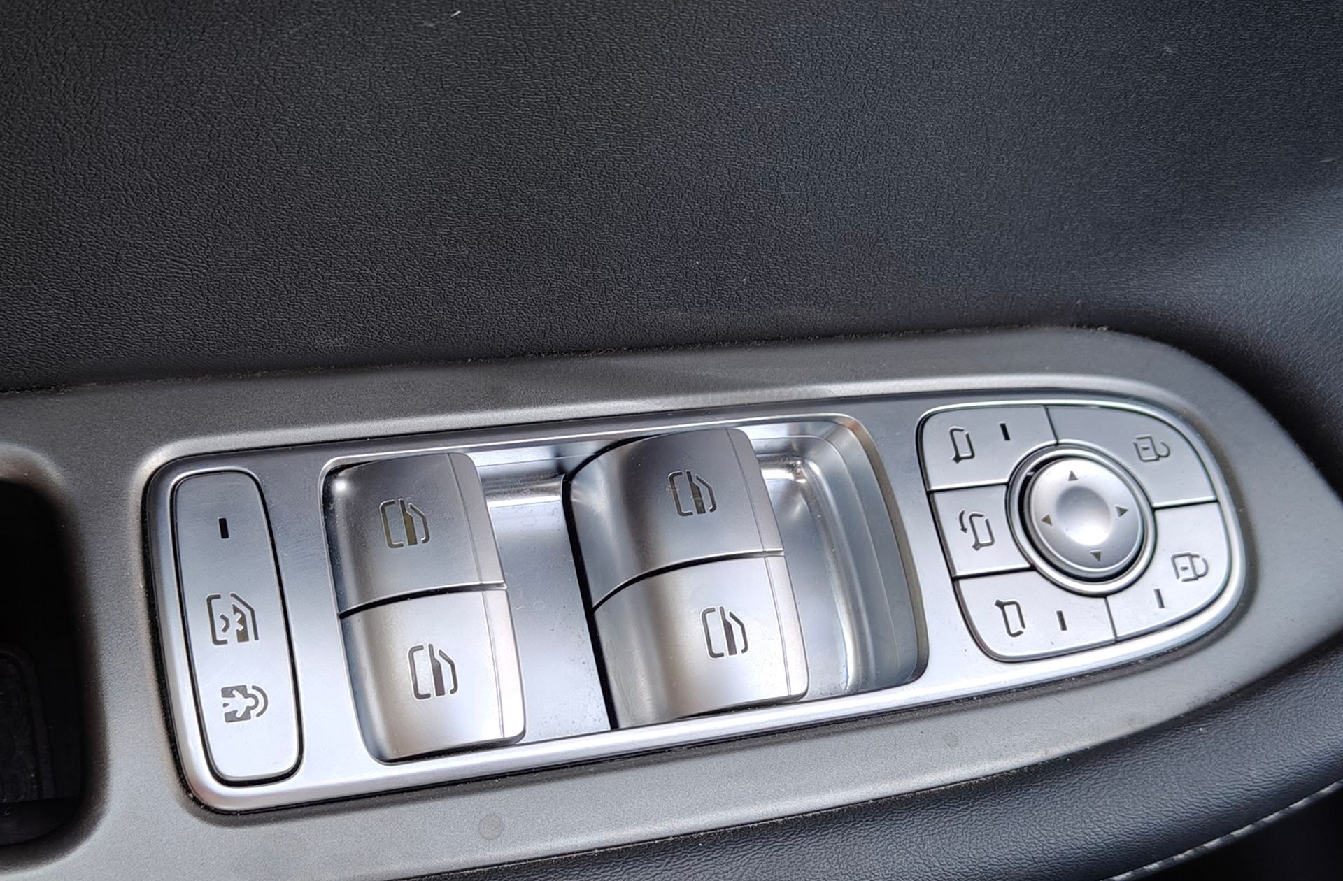 Ebro s700 1.6 T-GDi Luxury 7 DCT - foto 35