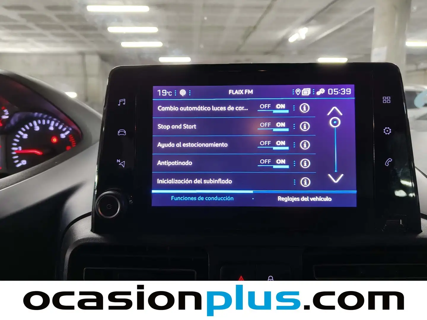 Foto Peugeot Rifter Peugeot Rifter BlueHDi 130 S&S Allure Business Standard (130 CV)