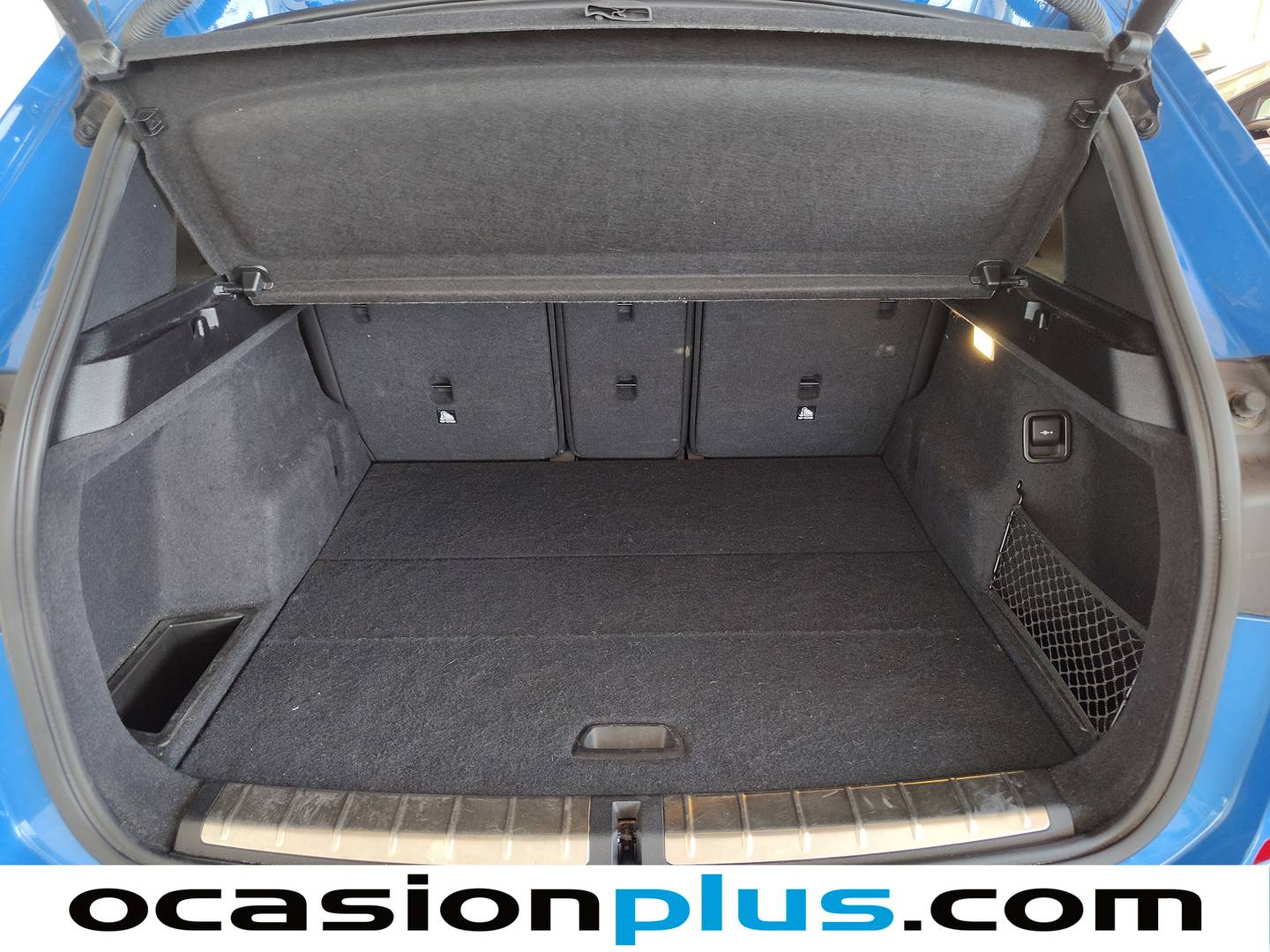 Fotos maletero BMW X1 BMW X1 sDrive18d Business (150 CV) Pack M