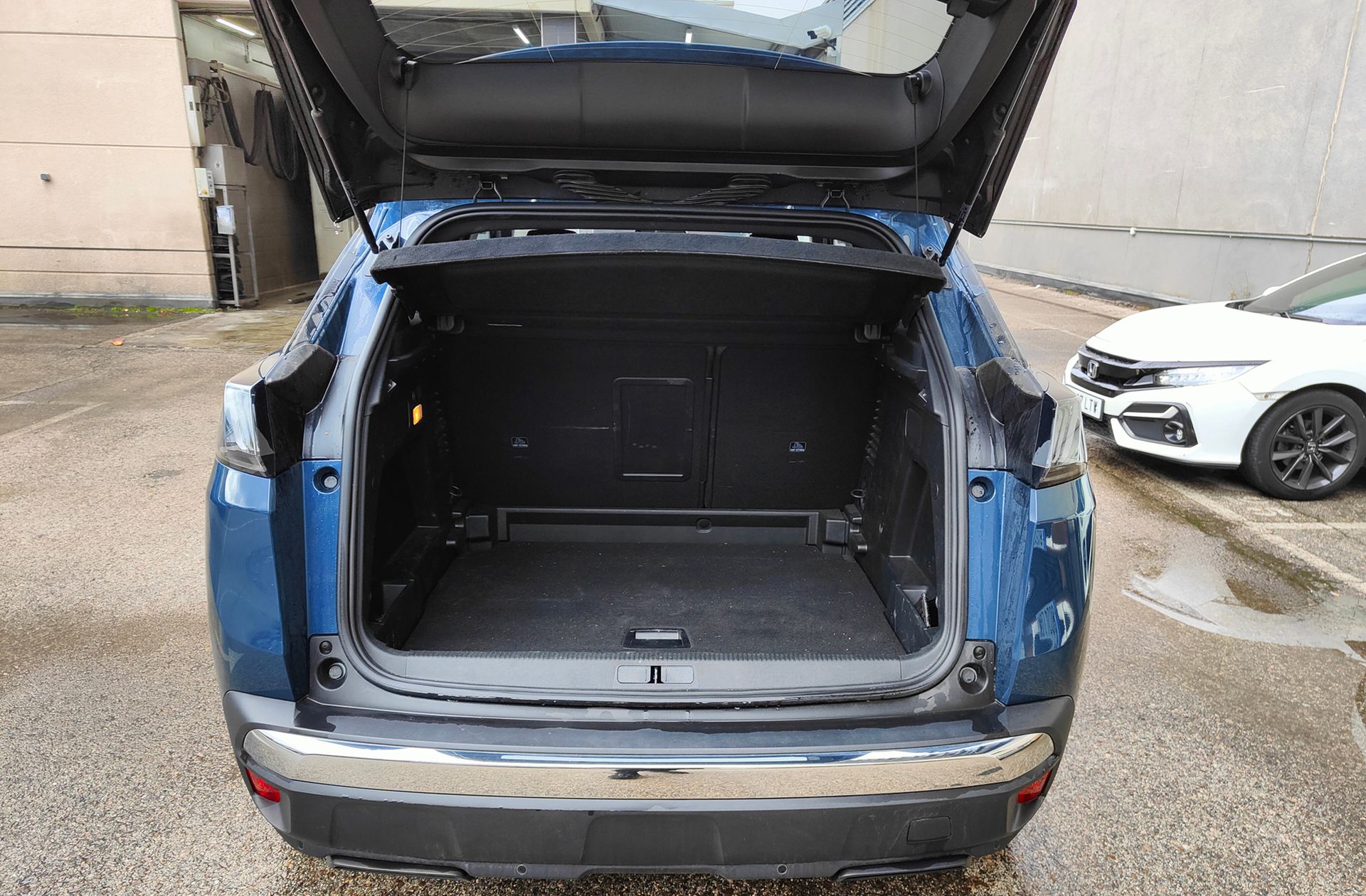 Peugeot 3008 BlueHDi 130 Allure Pack EAT8 - foto 17