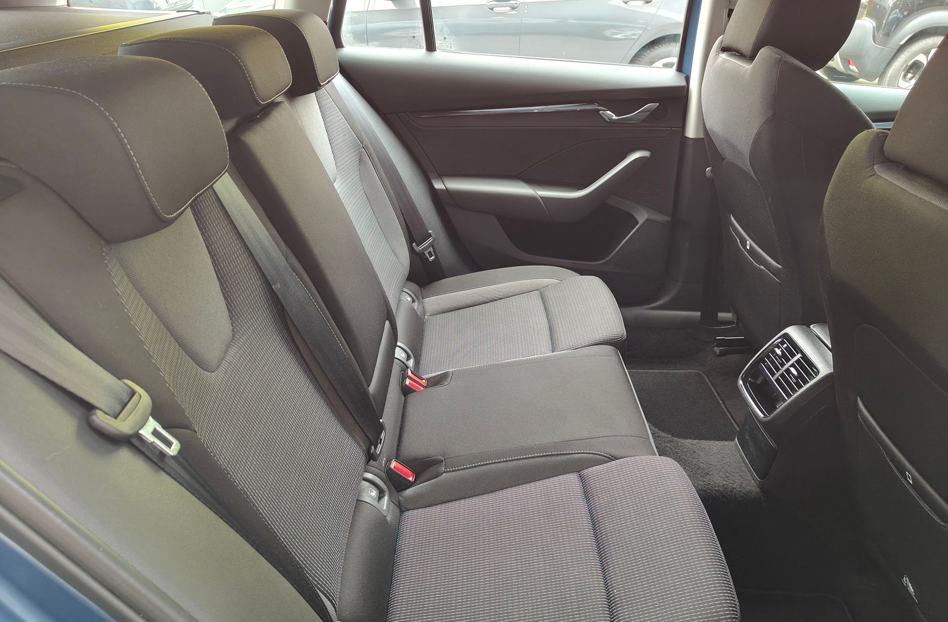 Škoda Octavia Combi 1.5 TSI G-TEC Ambition DSG - foto 20
