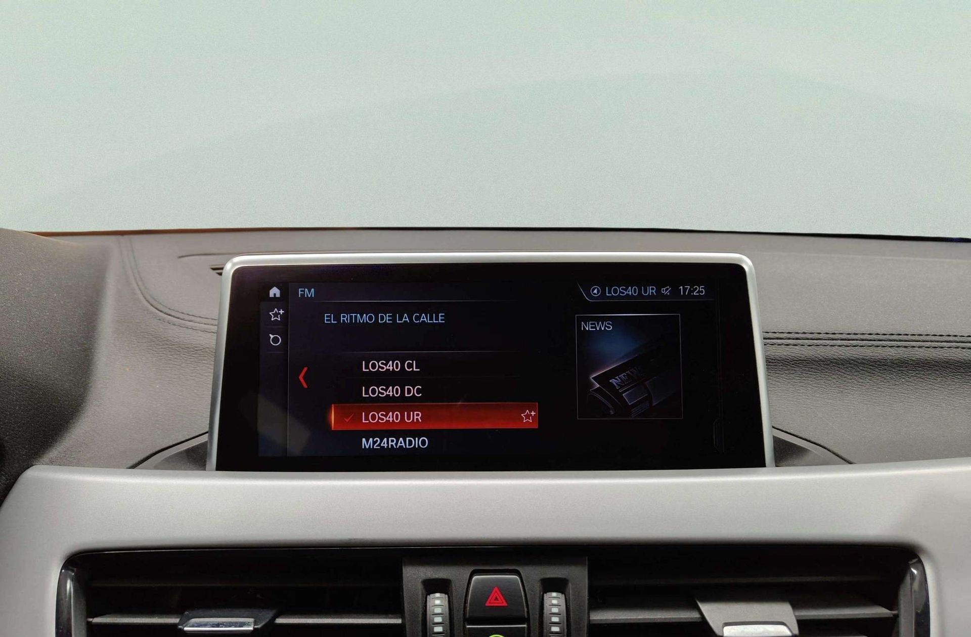 BMW X2 sDrive18d Business - foto 36