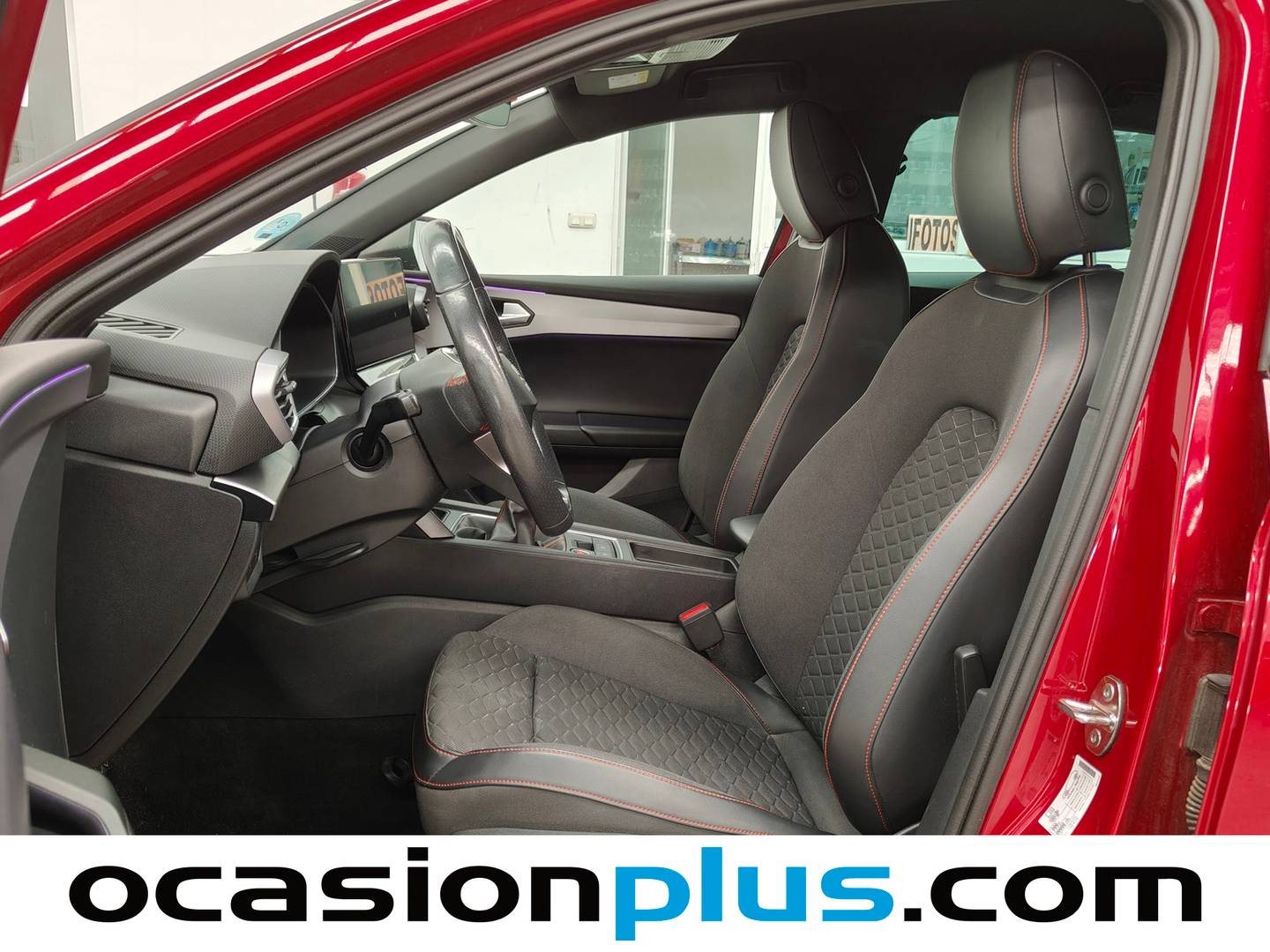 Foto asientos delanteros Seat León Seat León 1.5 TSI S&S FR Go L (150 CV)