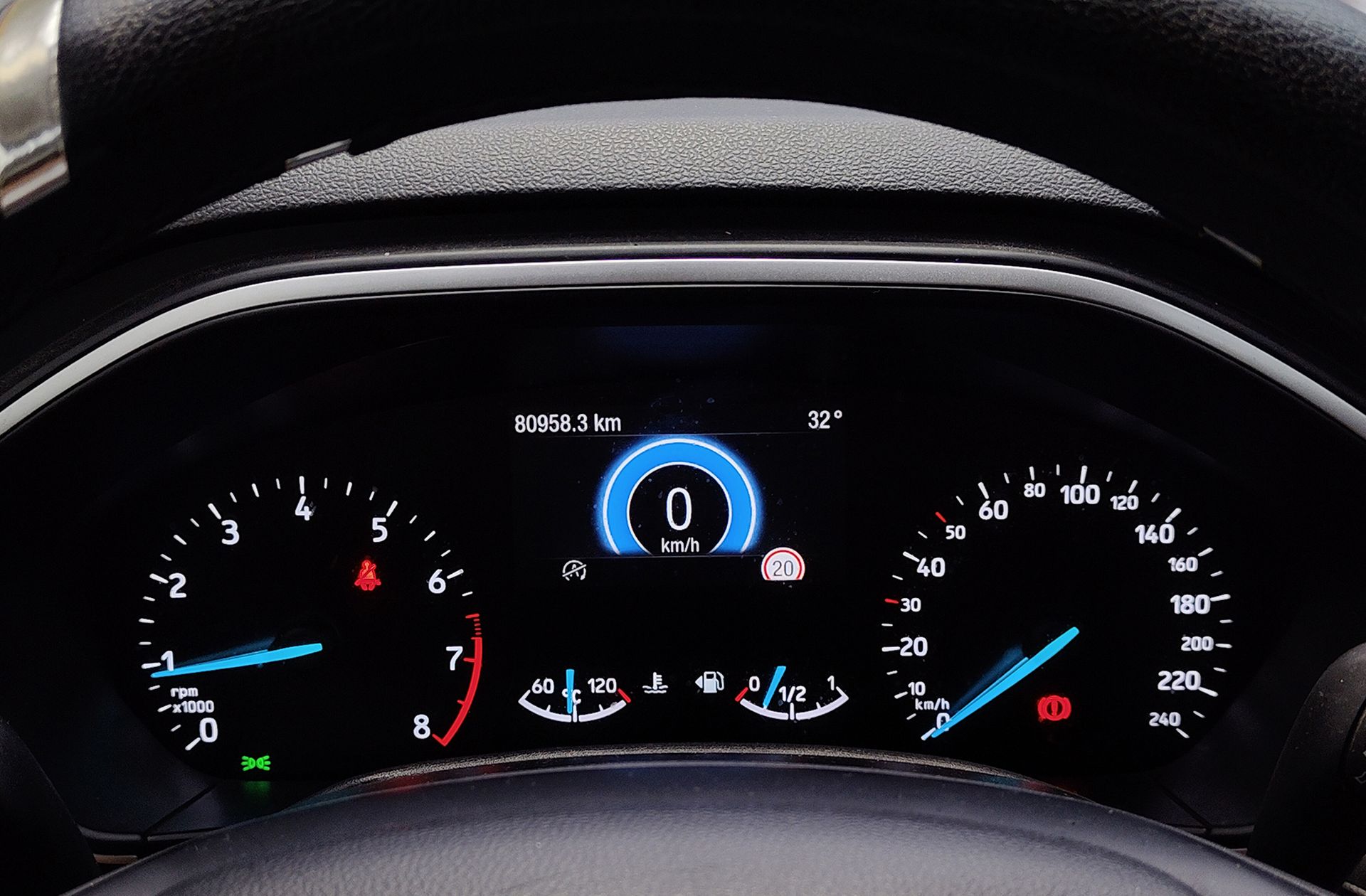 Ford Focus 1.0 EcoBoost Trend Edition - foto 21