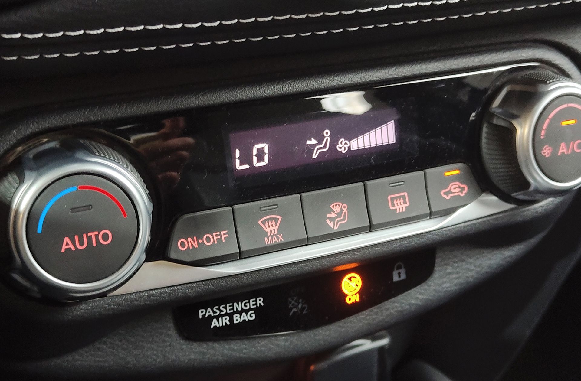 Nissan Juke 1.6 Hybrid N-Connecta - foto 26
