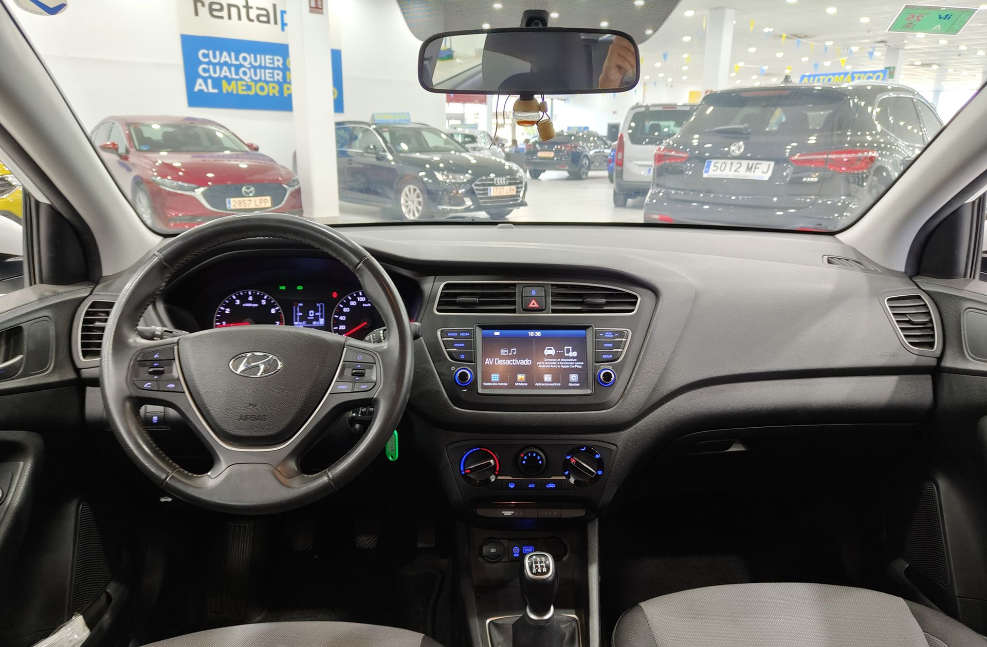 Hyundai i20 1.2 MPI Essence LE - foto 6
