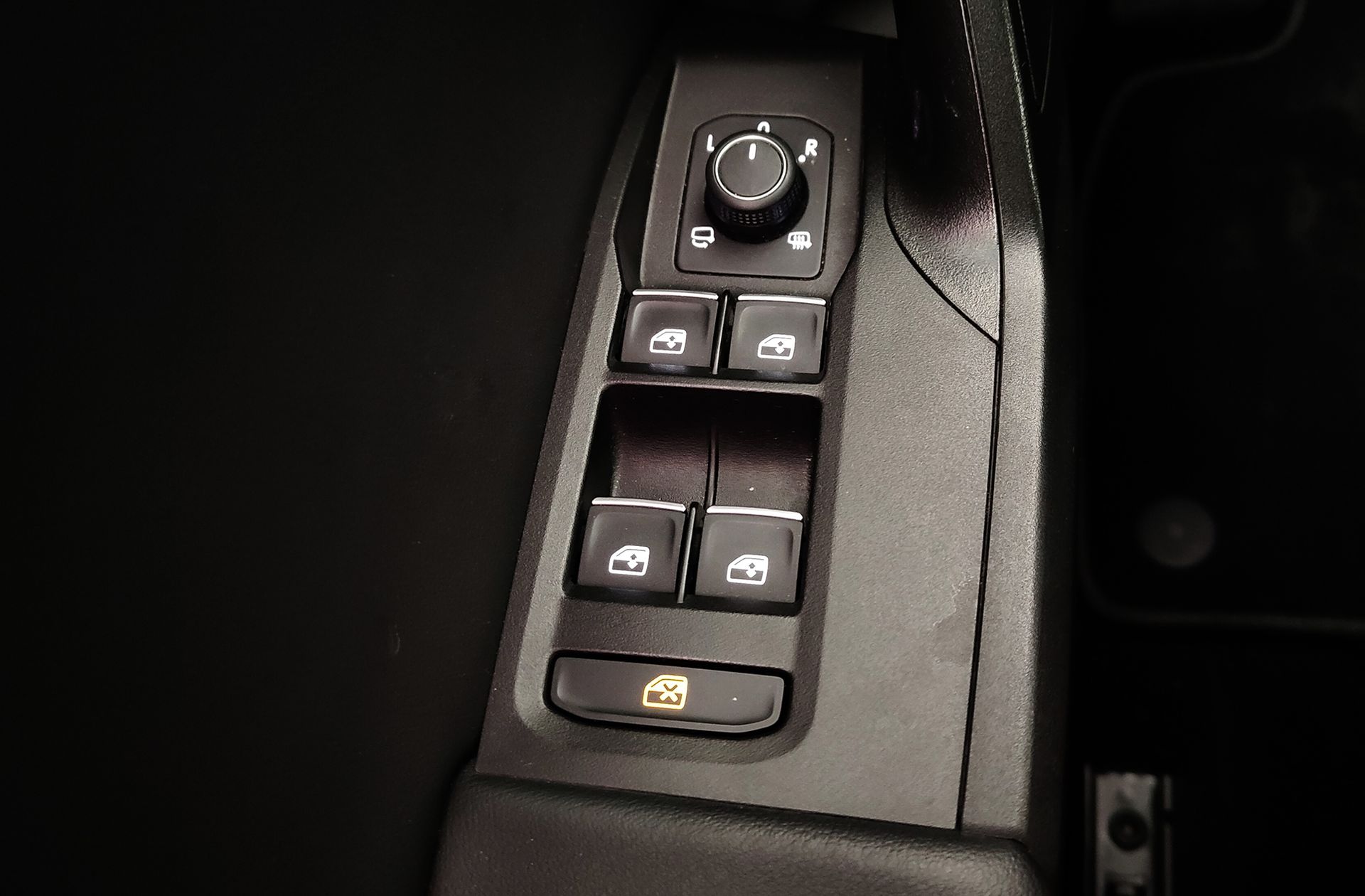 SEAT León ST 2.0 TDI FR XL - foto 33