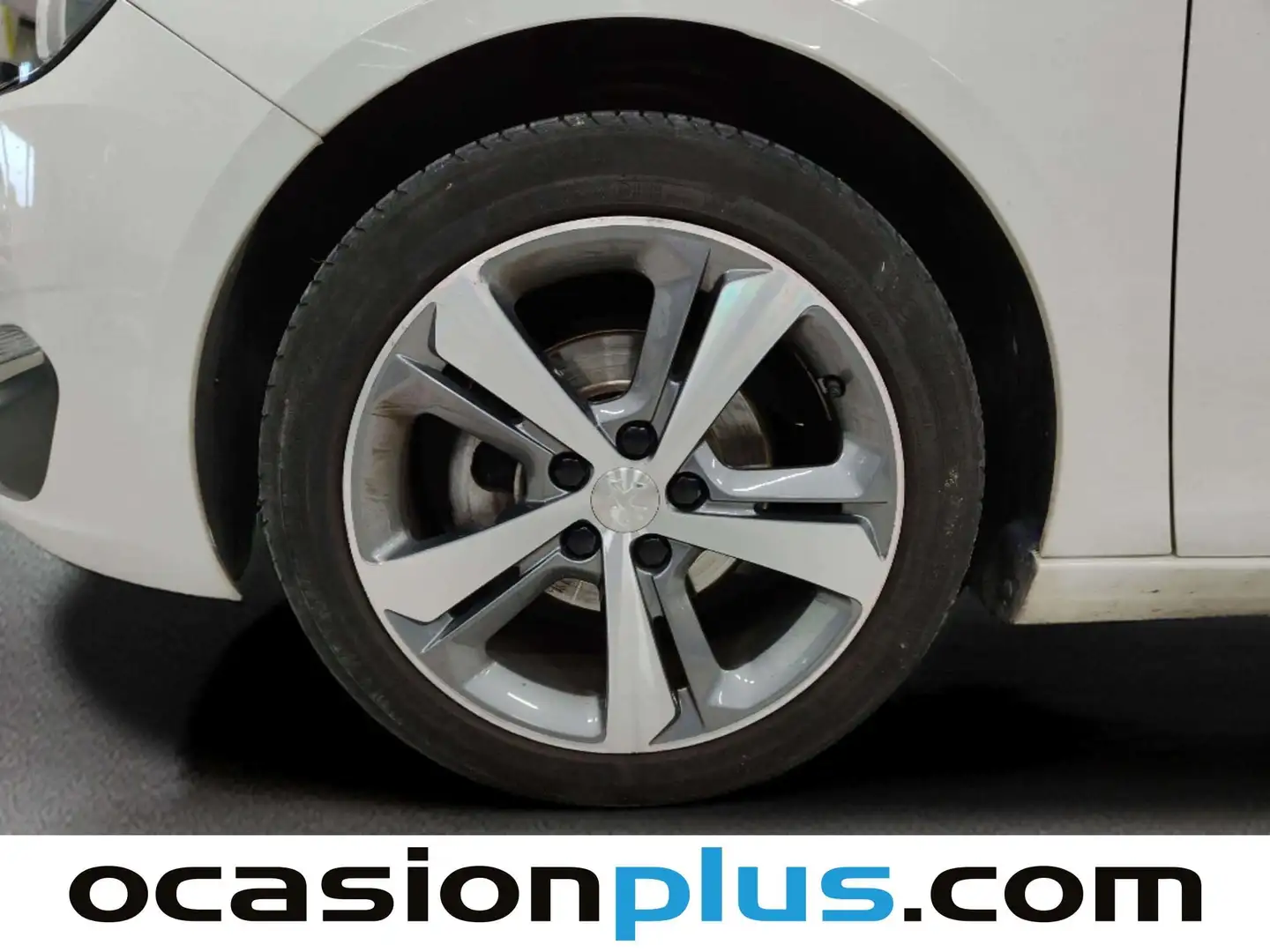 Foto Peugeot 308 Peugeot 308 PureTech 130 S&S Allure (130 CV)