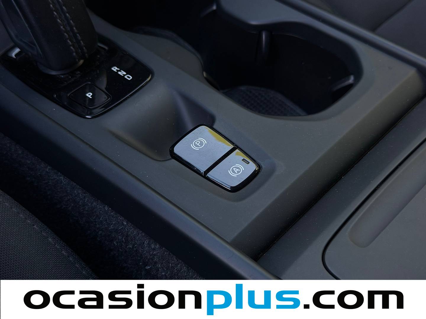 Volvo XC40 Volvo XC40 T3 Momentum Pro Auto (163 CV) al mejor precio