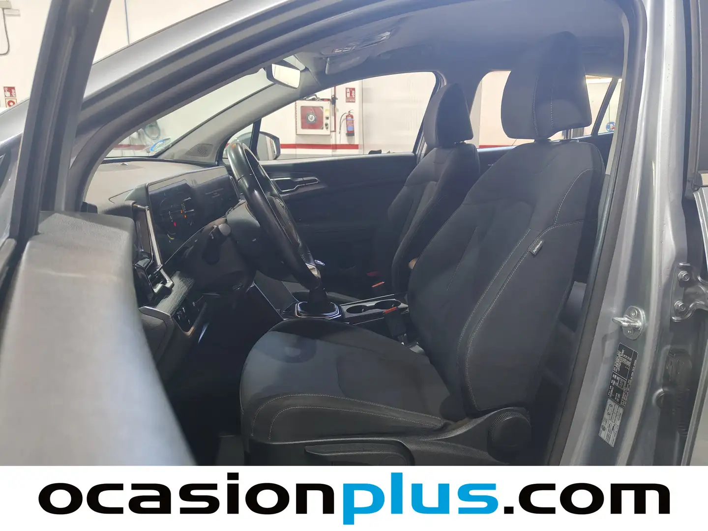 Foto KIA Sportage Kia Sportage 1.6 CRDi MHEV Business 4x2 (136 CV)