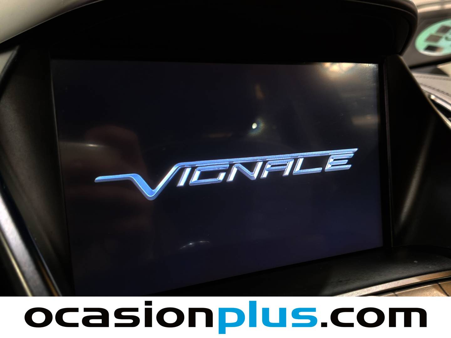 Extras y acabados del Ford Kuga Ford Kuga 2.0 TDCI S&S Vignale 4x4 Powershift (150 CV)