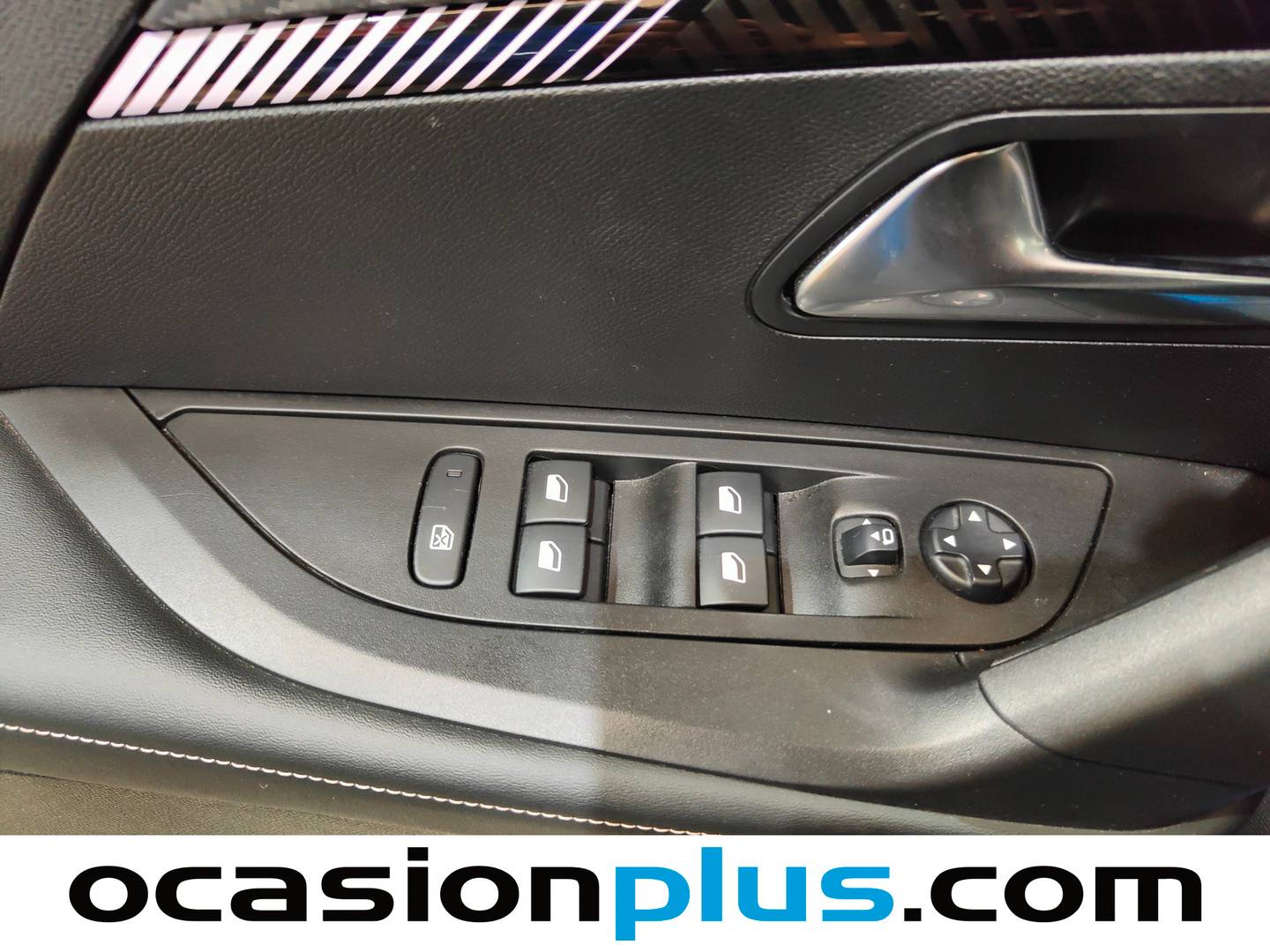 Foto Peugeot 2008 Peugeot 2008 PureTech 130 S&S Allure EAT8 (130 CV)