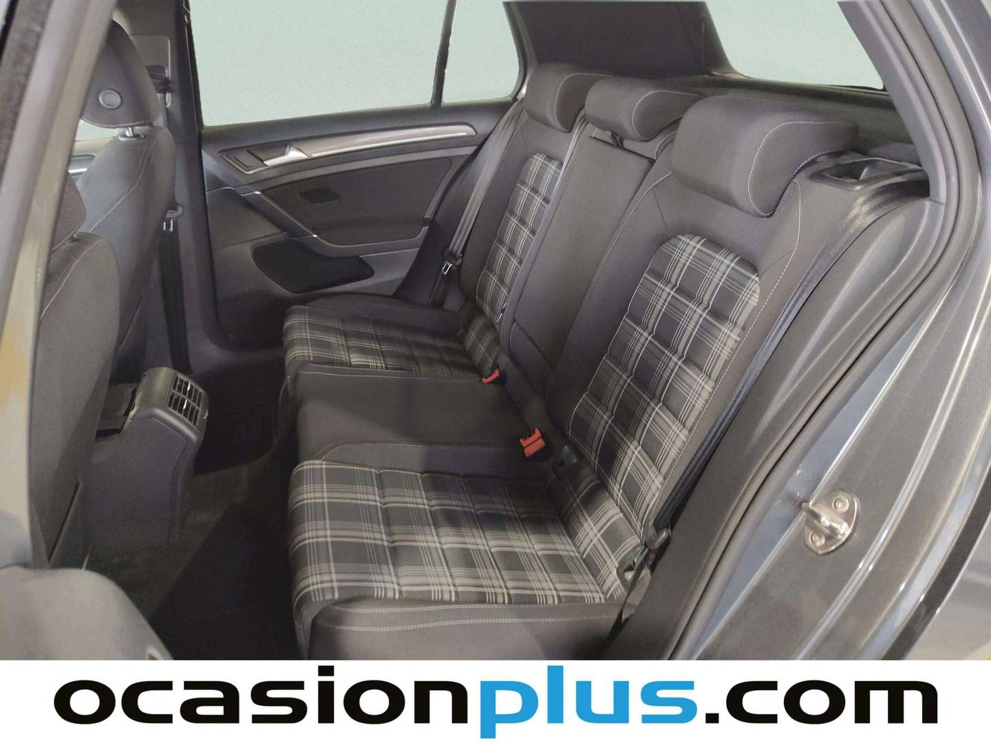 Foto asientos traseros Volkswagen Golf Volkswagen Golf GTD 2.0 TDI (184 CV)