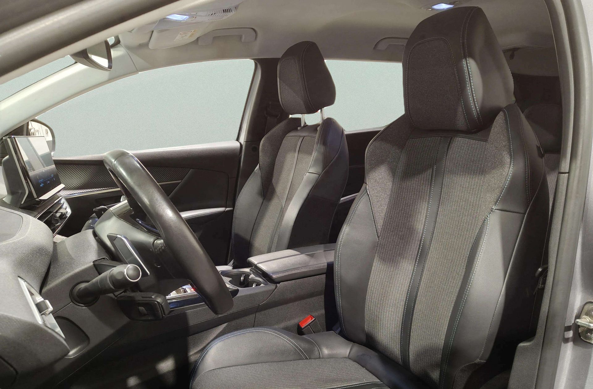 Peugeot 5008 PureTech 130 Allure EAT8 7 plazas - foto 11