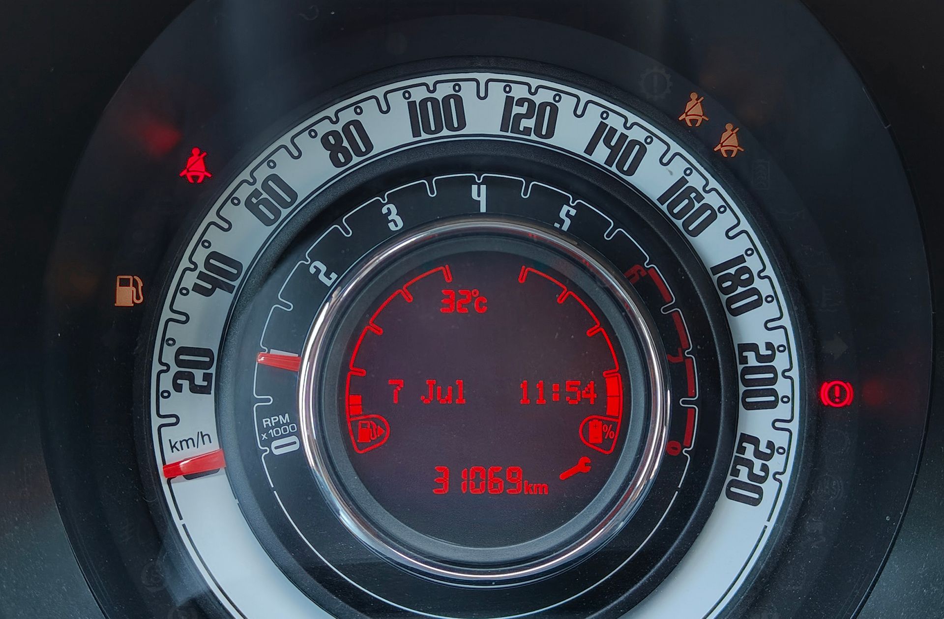 Fiat 500 1.0 Hybrid Club - foto 20