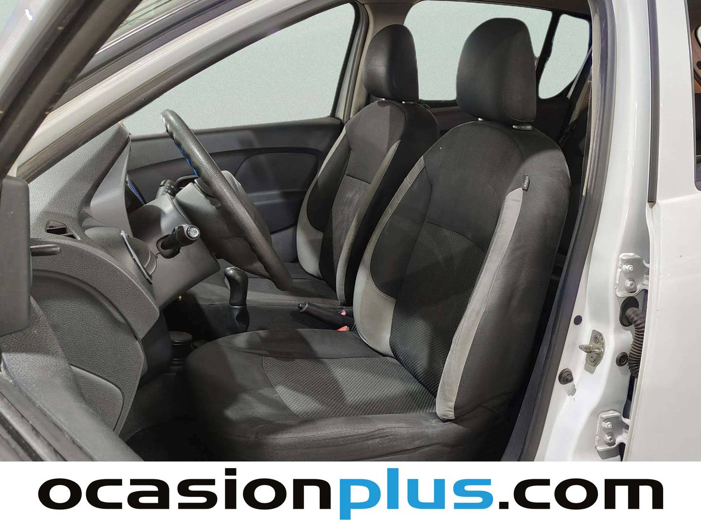 Foto asientos delanteros Dacia Sandero Dacia Sandero 1.2 Ambiance (75 CV)
