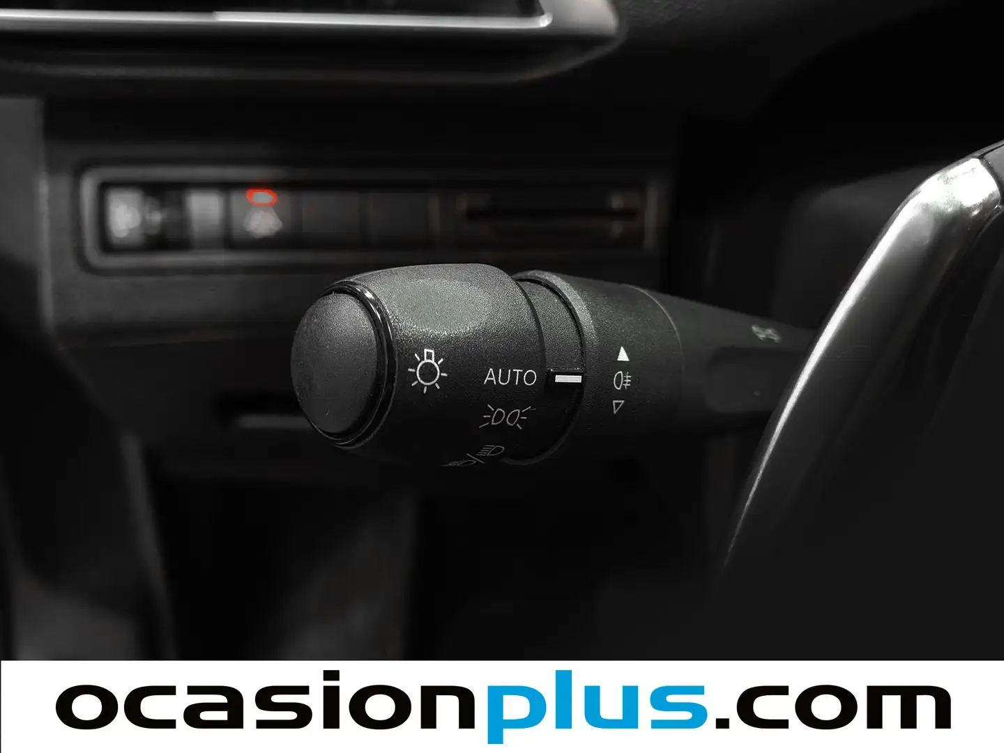 Foto Peugeot 3008 Peugeot 3008 1.5 BlueHDi S&S Active Pack EAT8 (130 CV)