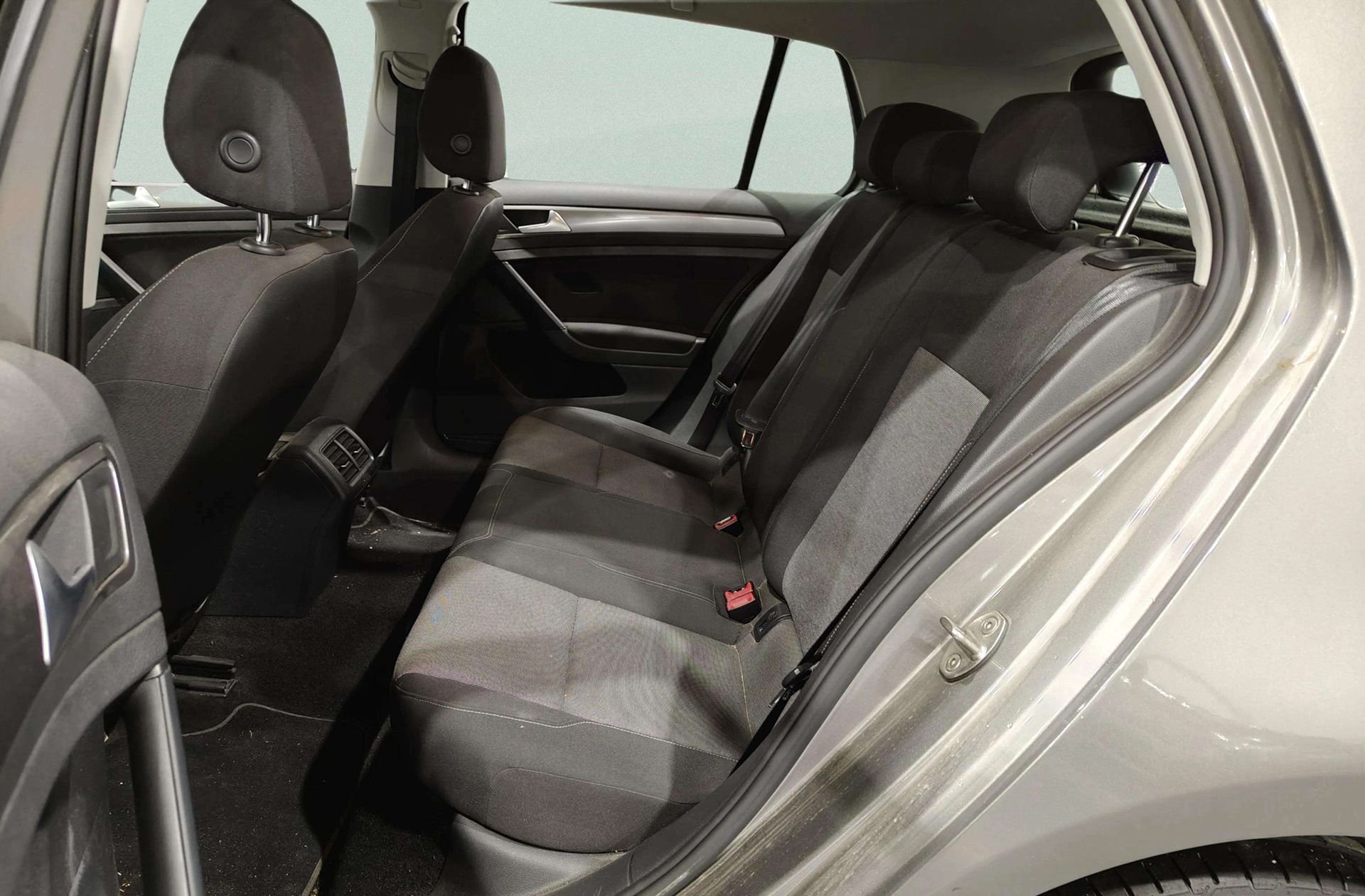 Volkswagen Golf Business 1.6 TDI BMT - foto 10