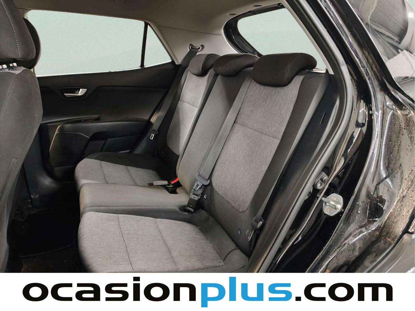 Foto asientos traseros KIA Stonic KIA Stonic 1.0 T-GDi Concept (100 CV)