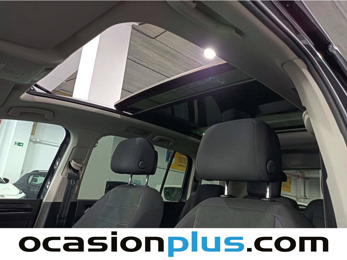 Foto Volkswagen Touran Volkswagen Touran Sport 2.0 TDI BMT  (150 CV) DSG