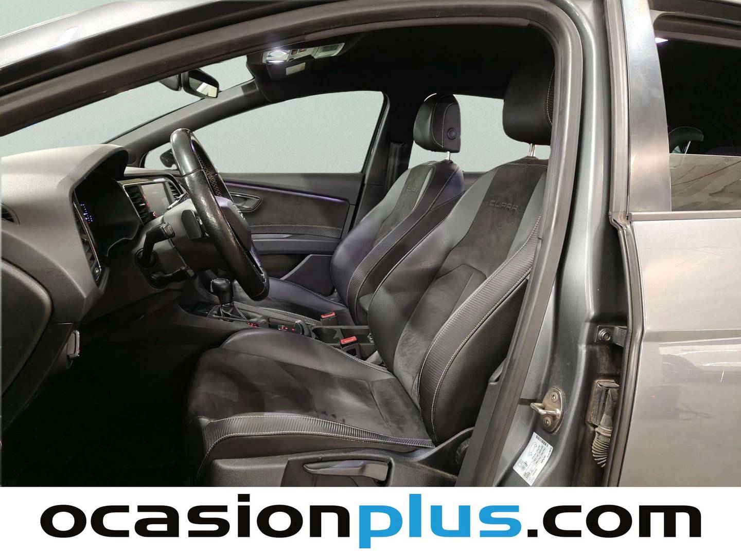 Foto asientos delanteros Seat León Seat León ST ST 2.0 TSI S&S Cupra DSG (300 CV)