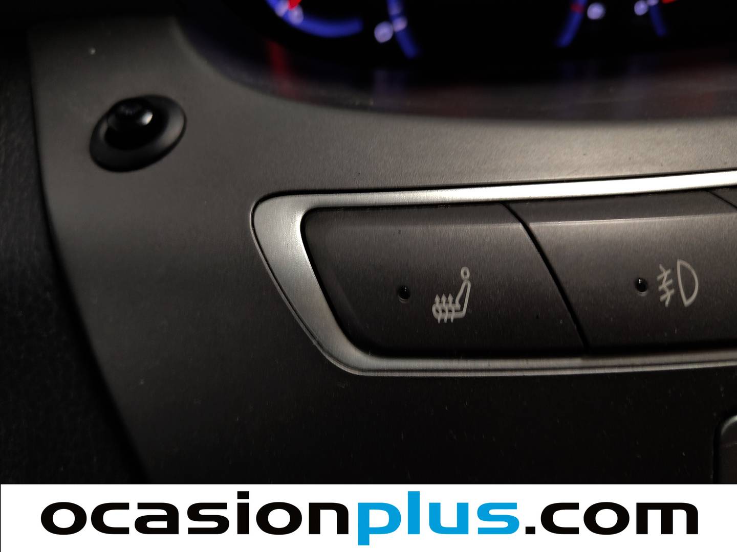 Equipamiento del SsangYong Rodius SsangYong Rodius 2.0 e-Xdi Limited (155 CV) 7 Plazas