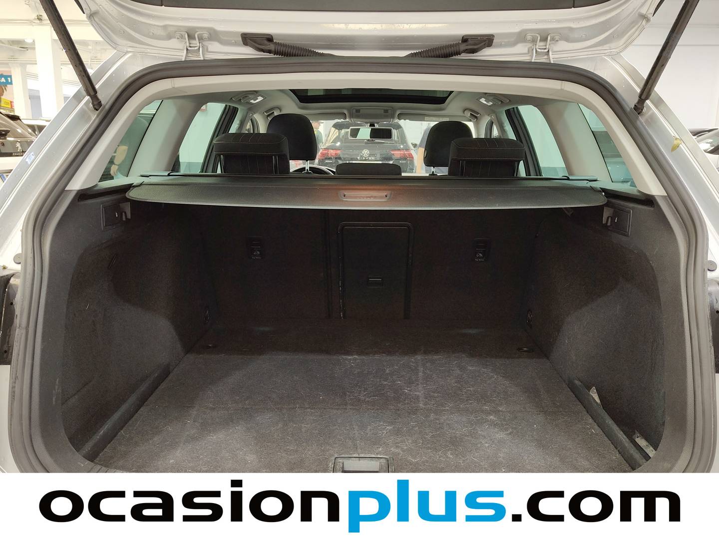 Fotos maletero Volkswagen Golf Volkswagen Golf Alltrack Alltrack 2.0 TDI BMT 4Motion DSG (184 CV)