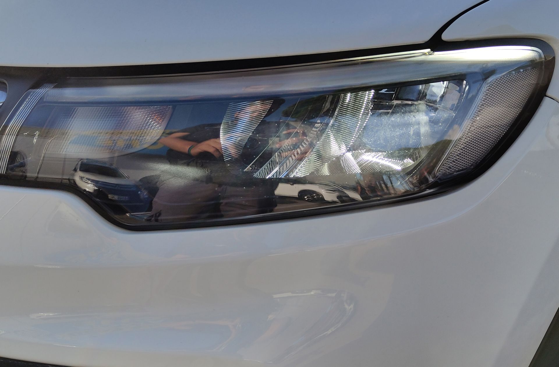 Jeep Compass 1.5 MHEV eHybrid Longitude DCT - foto 15