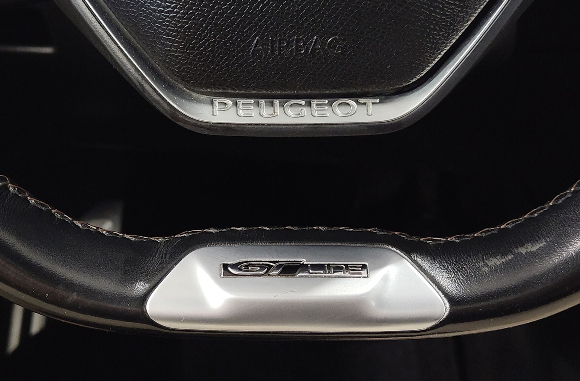 Peugeot 3008 BlueHDi 180 GT Line EAT8 - foto 30