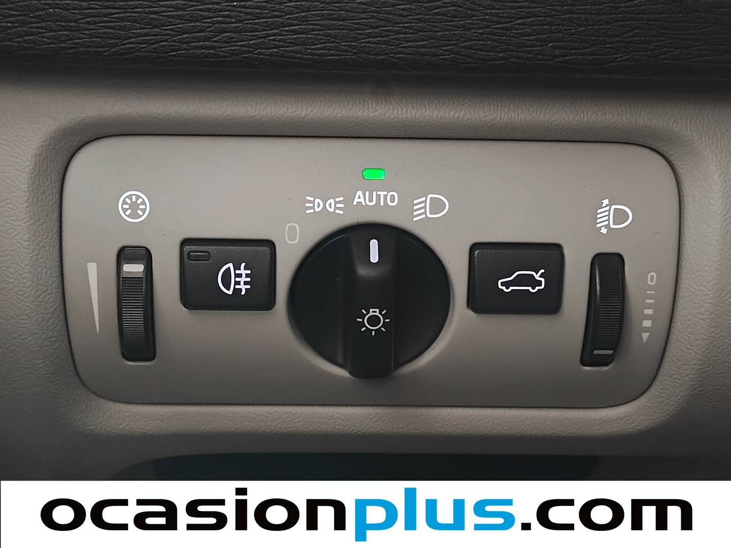 Acabados Volvo V40 Volvo V40 D3 Momentum (150 CV)