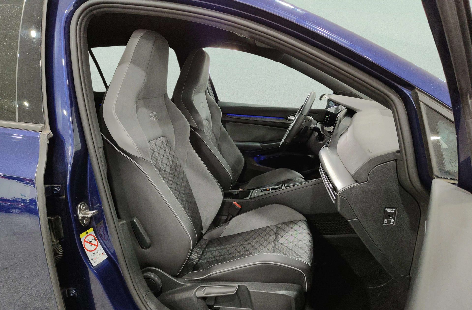 Volkswagen Golf R-Line 1.5 eTSI DSG - foto 18