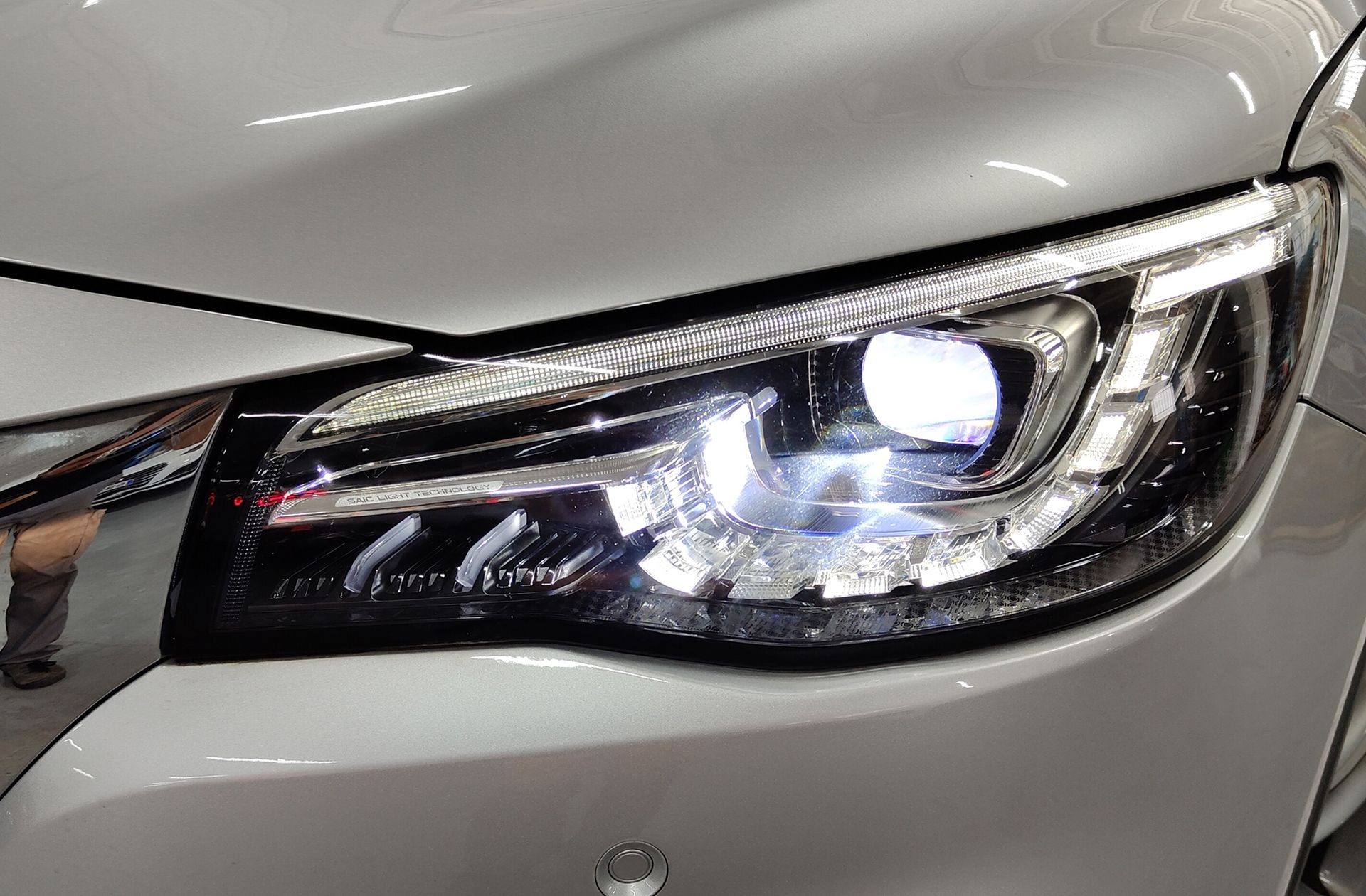 MG HS 1.5 Turbo GDI Luxury - foto 17
