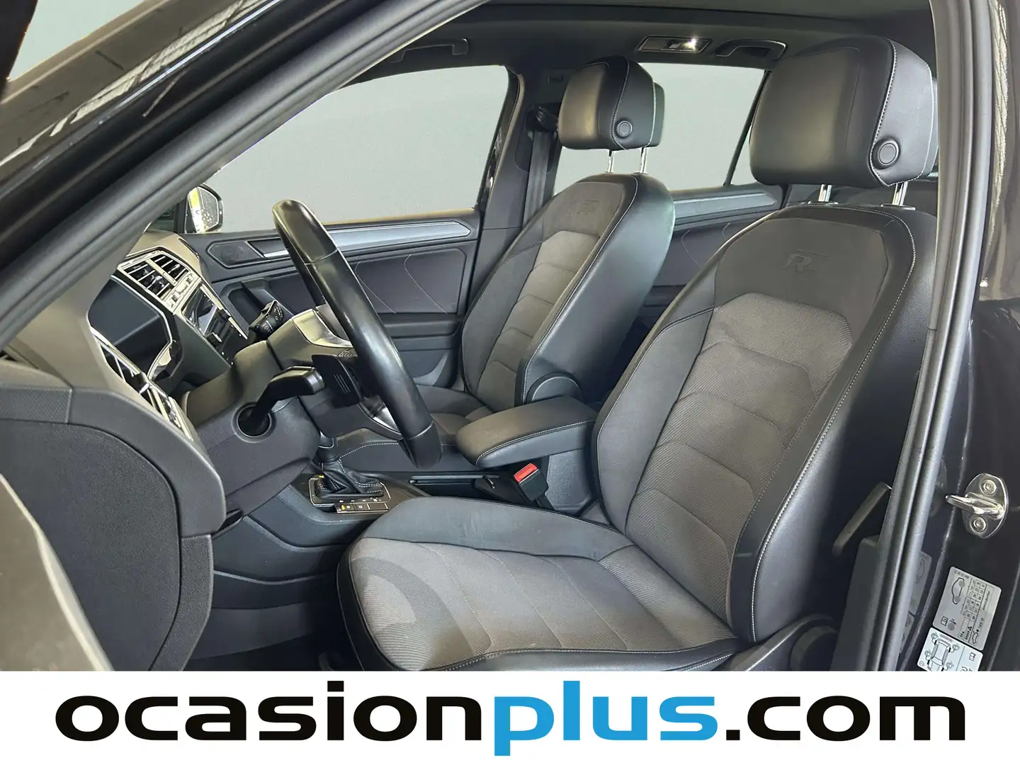 Foto Volkswagen Tiguan Volkswagen Tiguan Sport 1.5 TSI (150 CV) DSG Pack R-Line