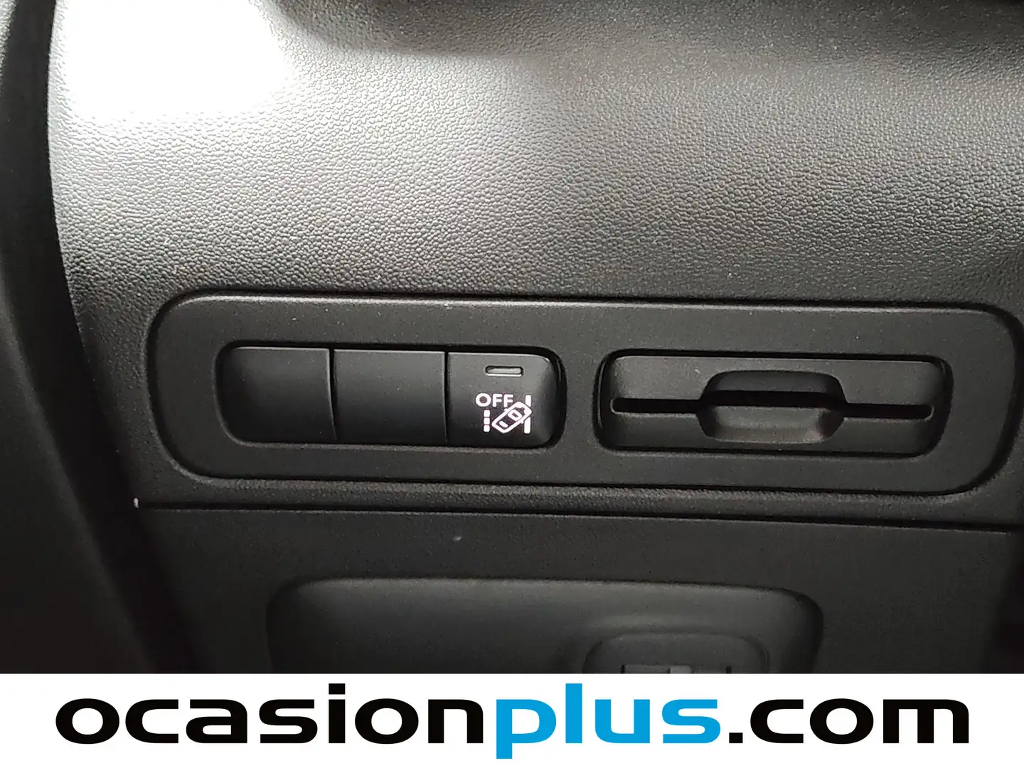 Foto Citroën C3 Aircross Citroen C3 Aircross PureTech 130 Shine Pack EAT6 (131 CV)