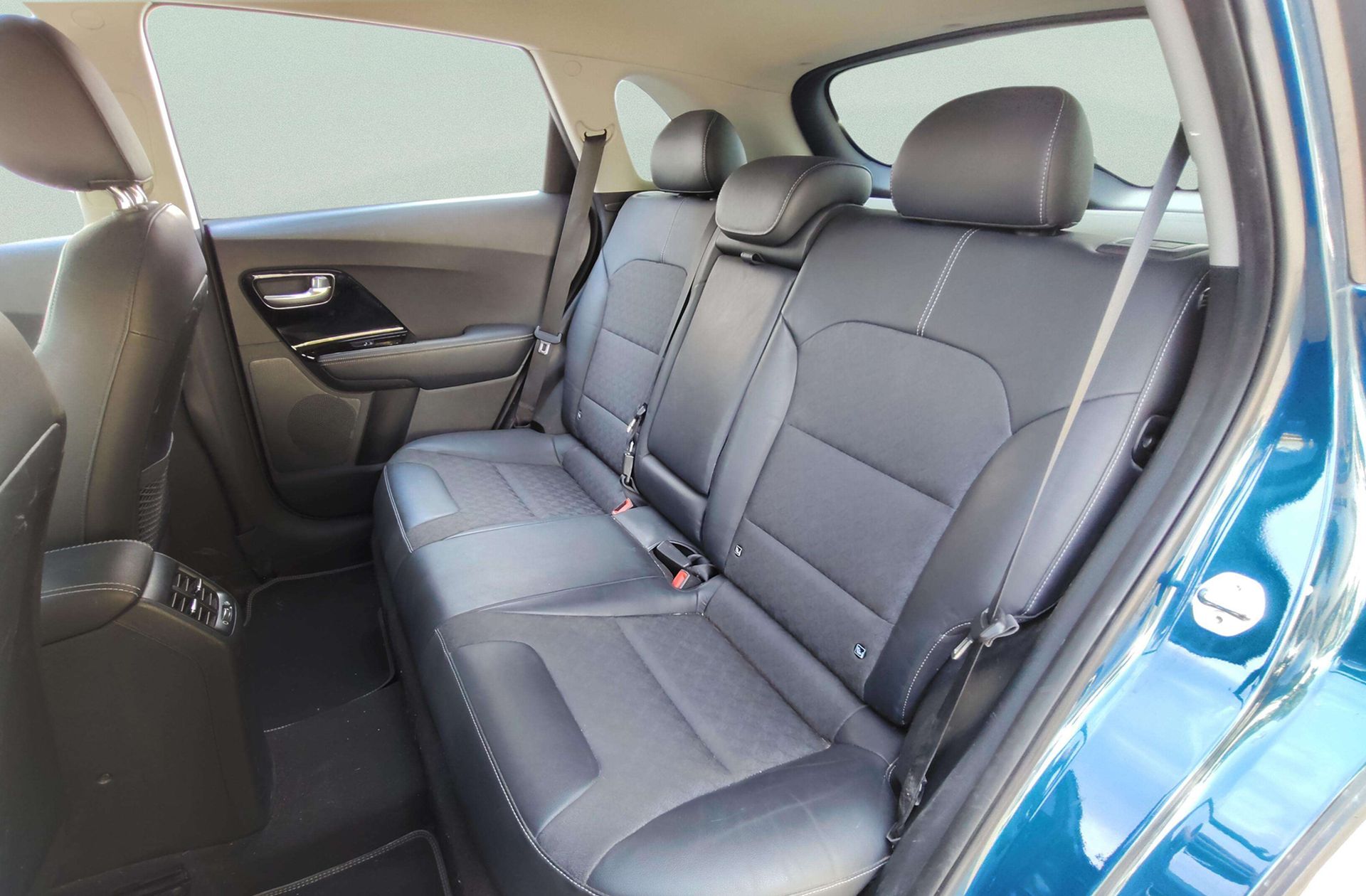 Kia Niro 1.6 GDi HEV Híbrido Emotion - foto 12