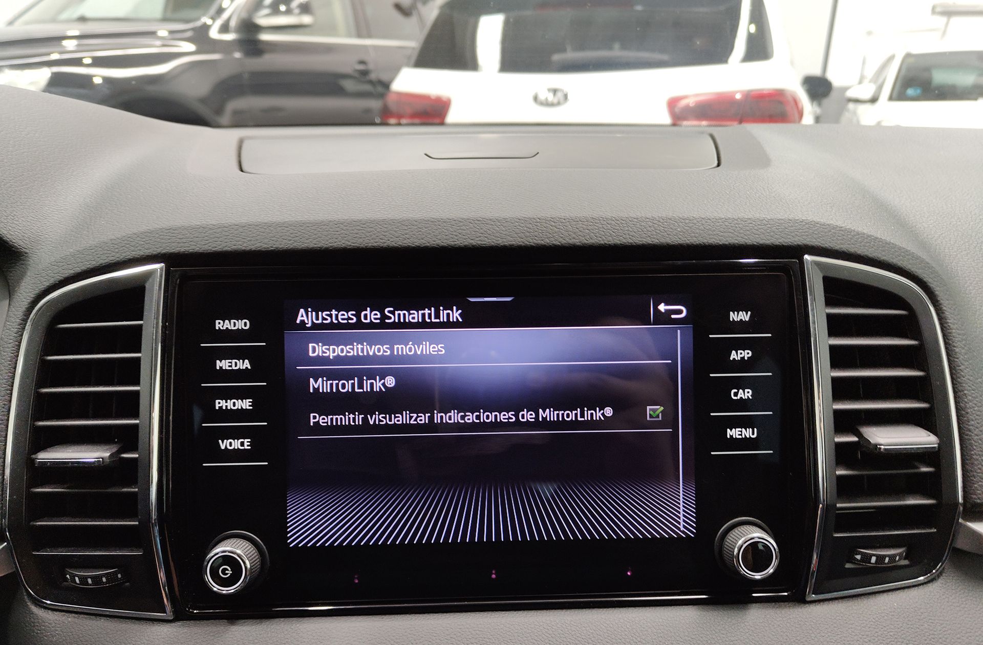 Škoda Karoq 2.0 TDI Ambition - foto 36