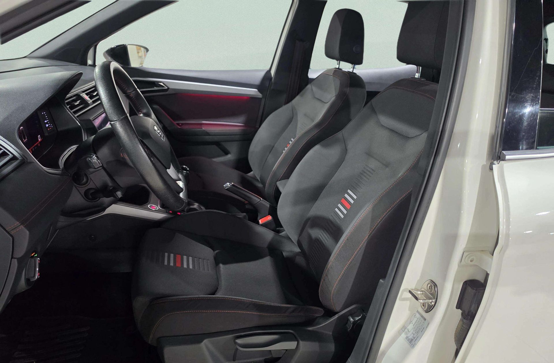 SEAT Arona 1.0 TSI Ecomotive FR - foto 11