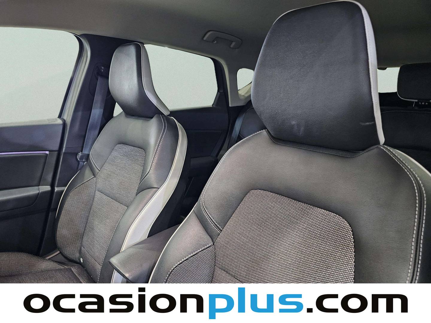 Extras y acabados del Renault Captur Renault Captur Zen E-TECH Híbrido (145 CV)