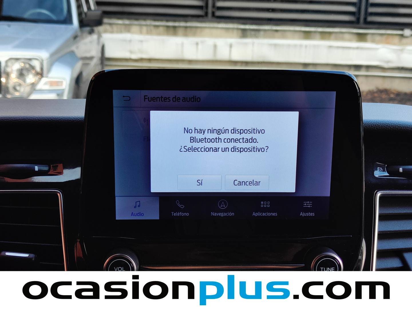 Foto Ford Tourneo Custom FORD Tourneo Custom 2.0 EcoBlue L2 Active Auto (170 CV) 8 Plazas