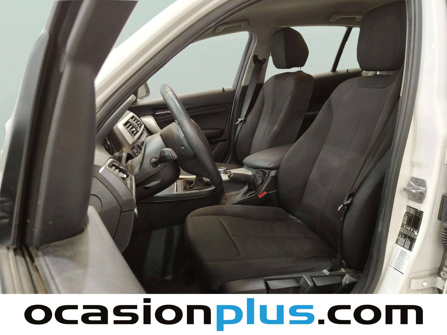 Foto asientos delanteros BMW Serie 1 BMW Serie 1 116d (116 CV)