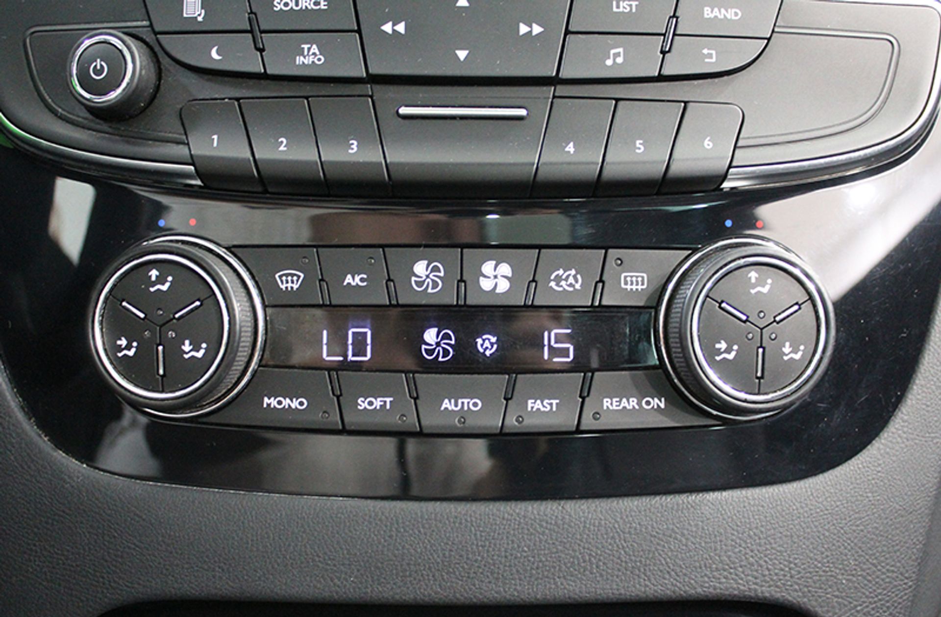 Peugeot 508 RXH 2.0 HDi Hybrid - foto 40