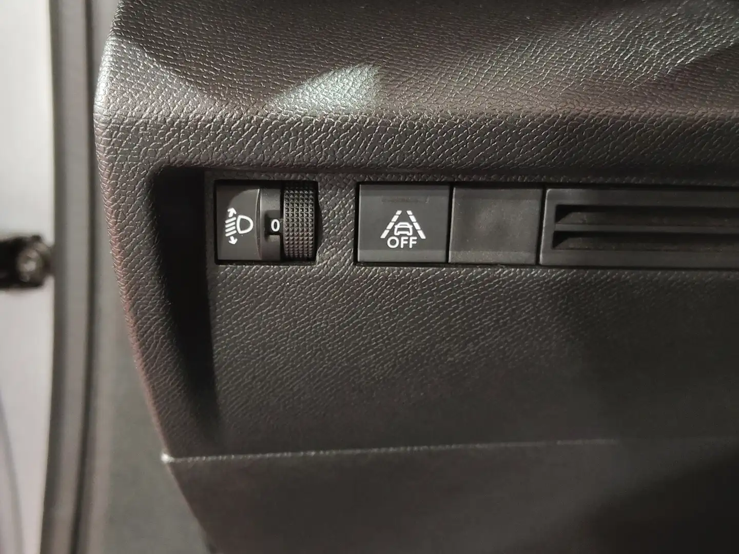 Foto Citroën C4 Citroen C4 PureTech 130 S&S 6v Feel Pack (130 CV)