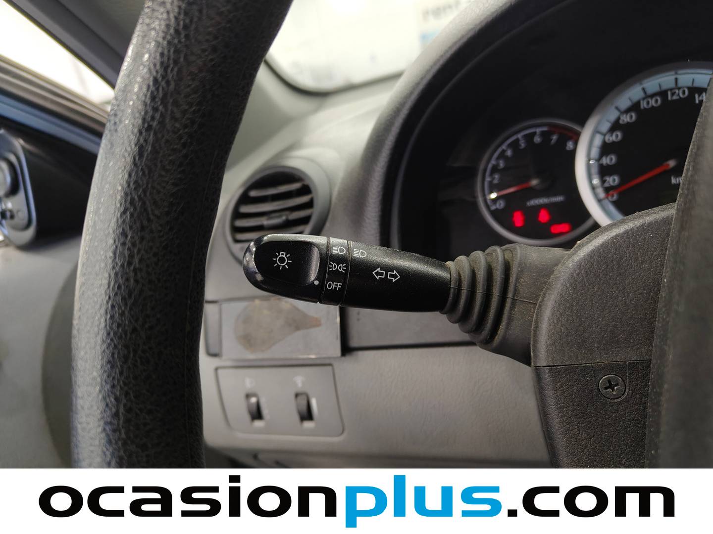 Extras y acabados del Chevrolet Lacetti Chevrolet Lacetti 1.4 SE (95 CV)
