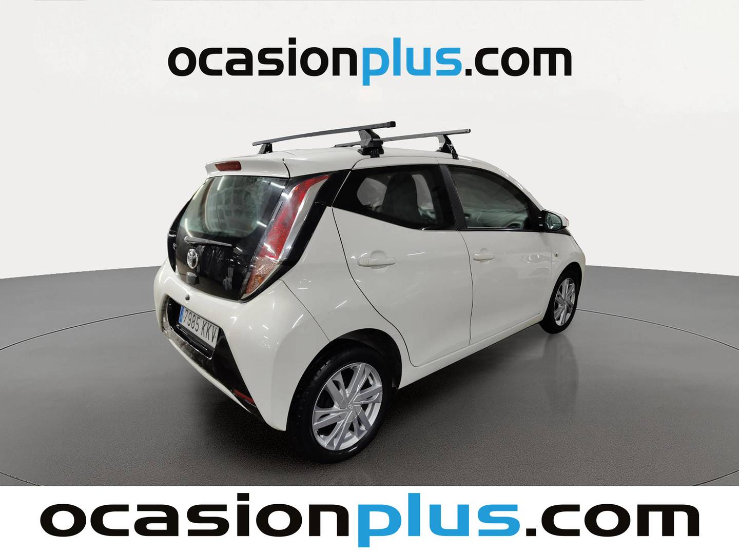 Foto trasera Toyota Aygo Toyota Aygo 1.0 70 x-play (69 CV) izquierda