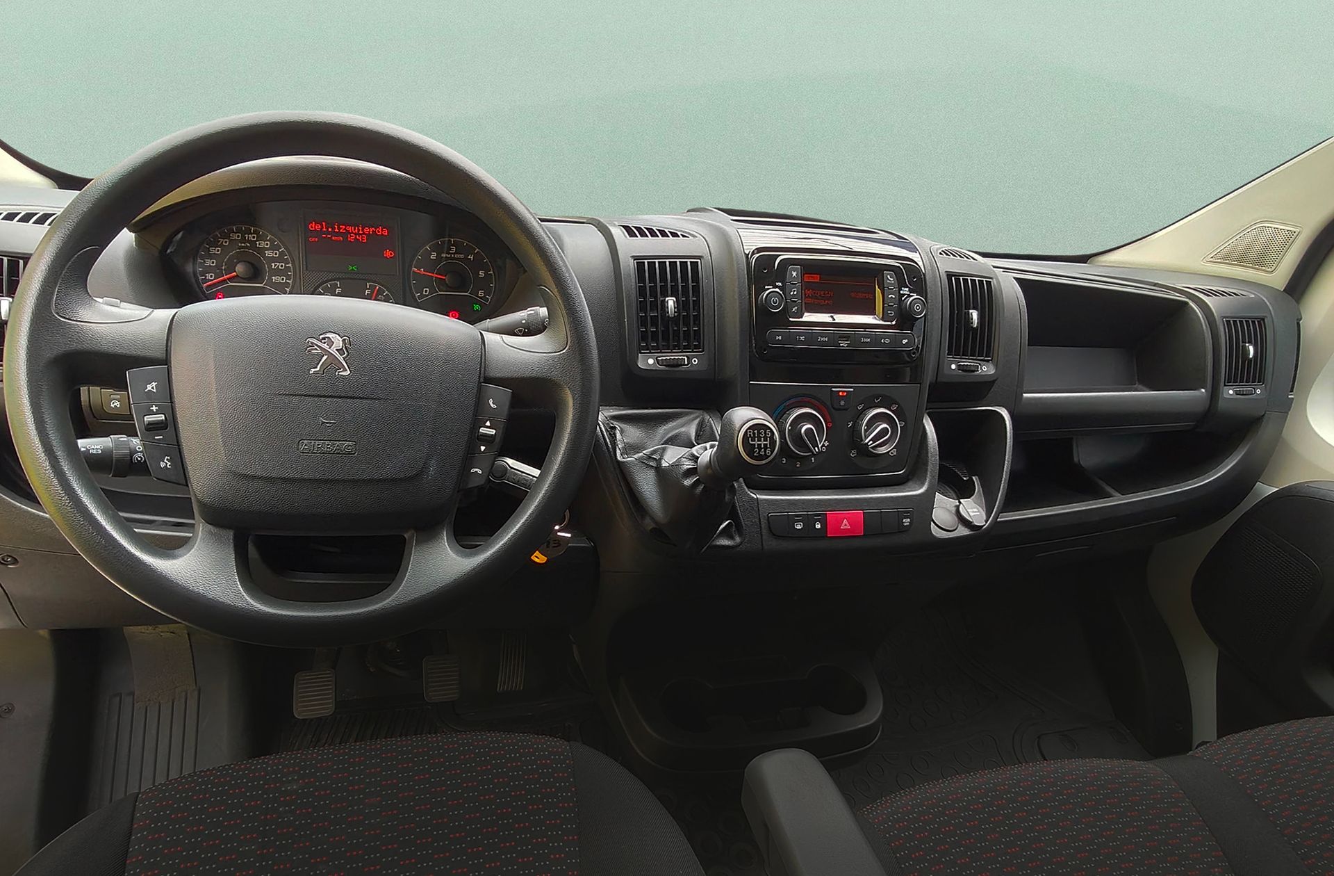 Peugeot Boxer Furgon BlueHDi 120 333 L2H2 - foto 5